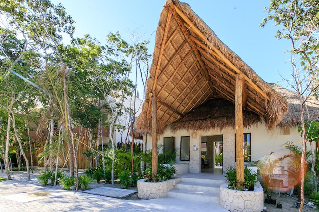 Perfectly Situated Between The Beach & Town By Stella Appartamento *