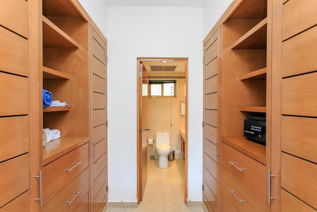 Appartamento Perfectly Situated Between The Beach & Town By Stella Tulum